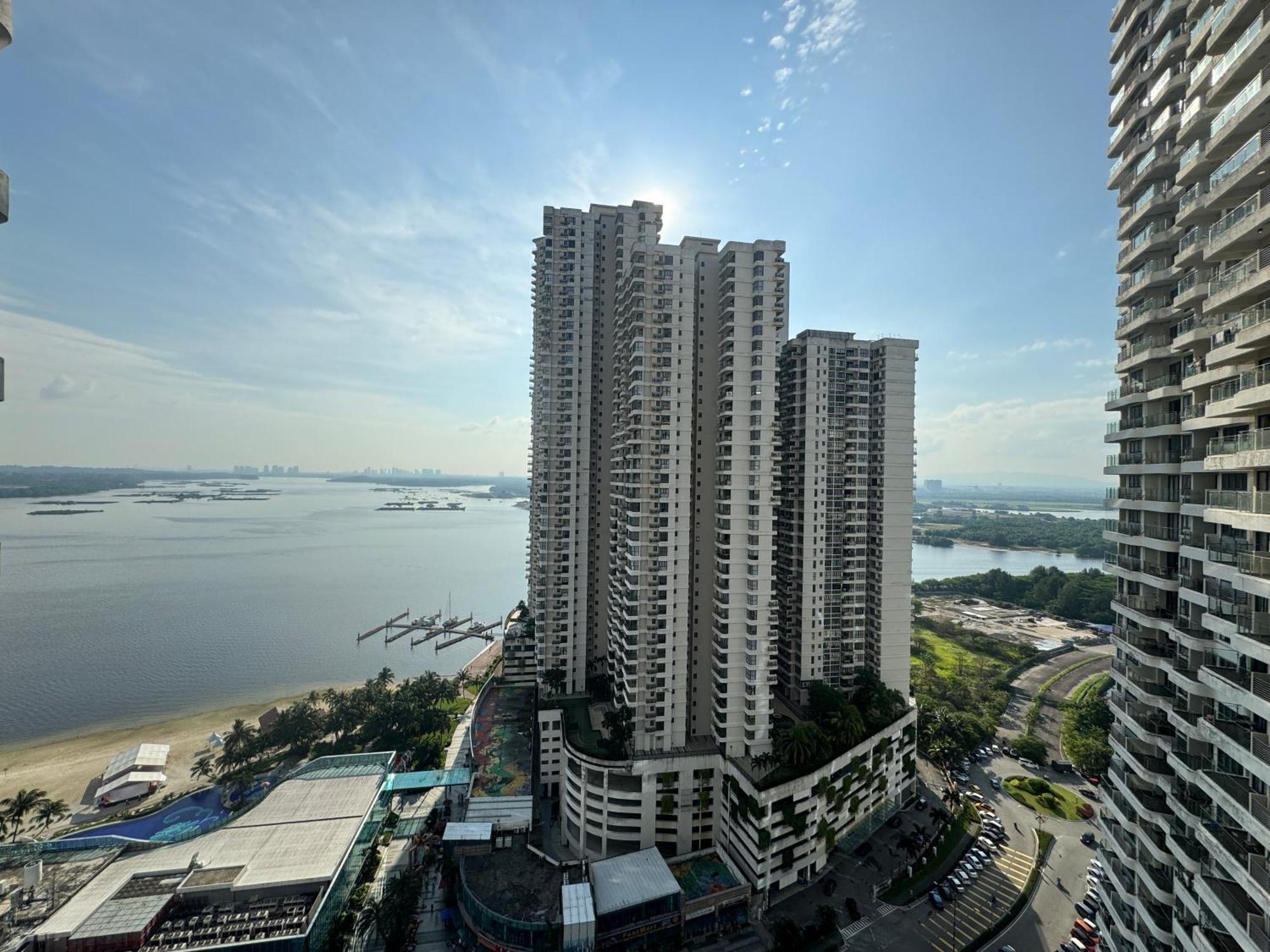 Country Garden Danga Bay By Luxecocoo Ck Pangsapuri *