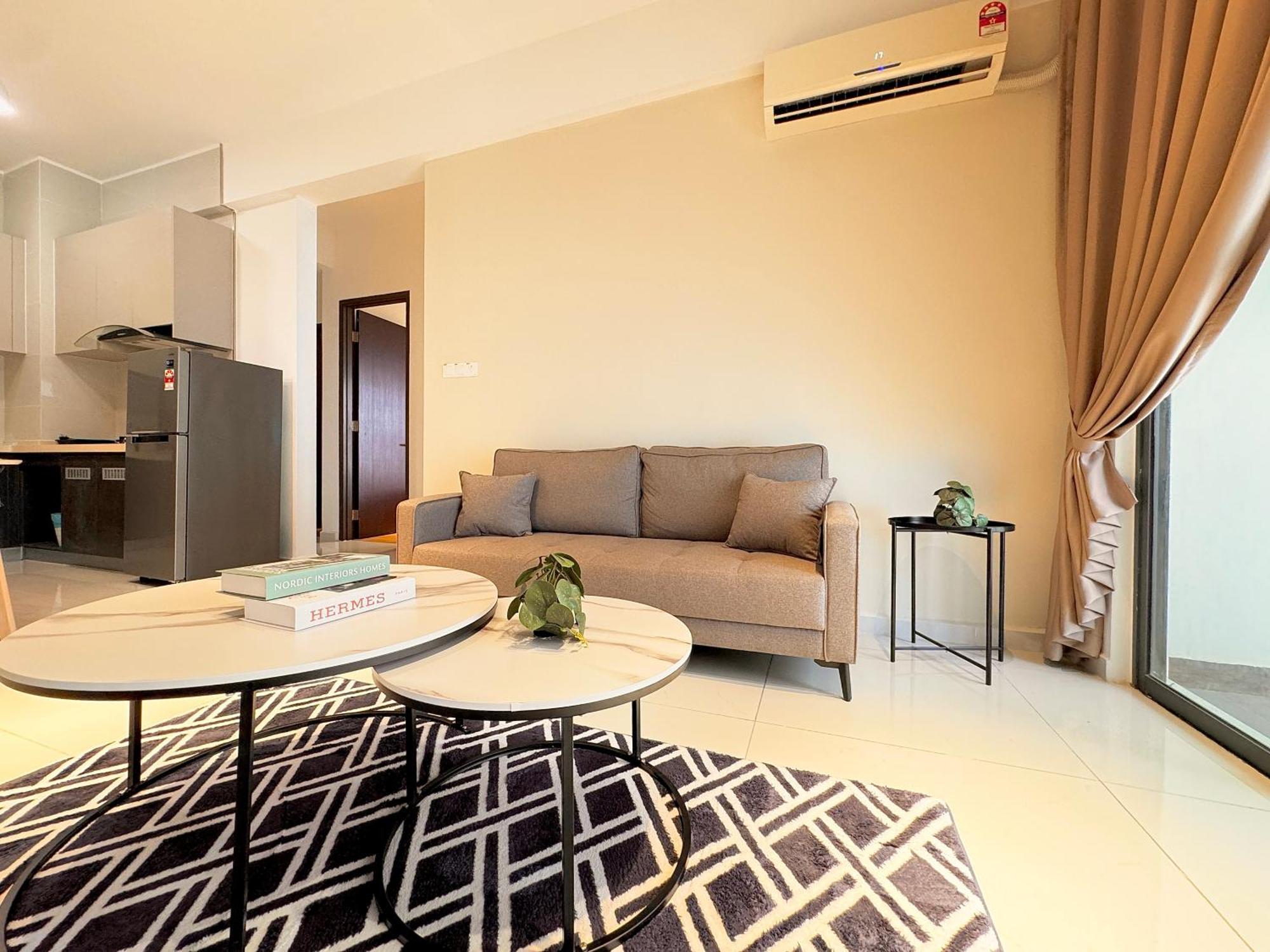 Pangsapuri Country Garden Danga Bay By Luxecocoo Ck *